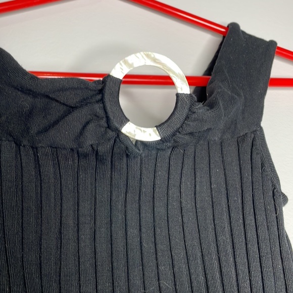 White House Black Market Top - Picture 2 of 4